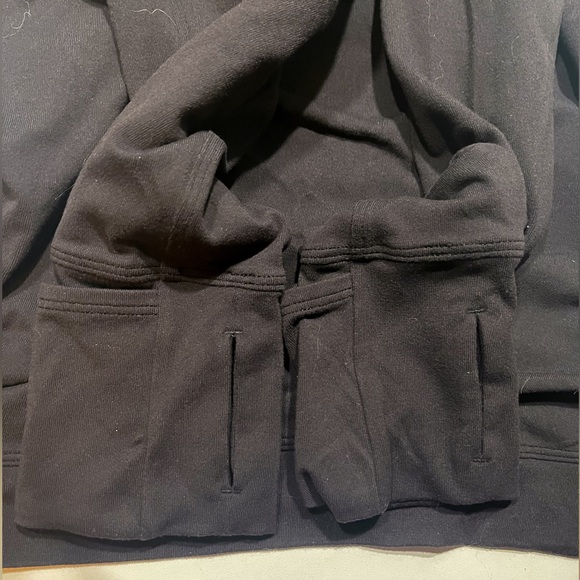 **SOLD** Lululemon | Morning Miles Long sleeve *Rulu - Picture 6 of 7